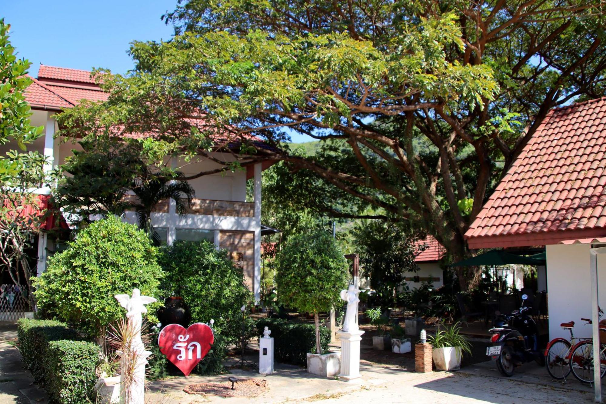 The Hillside Pranburi Resort Extérieur photo